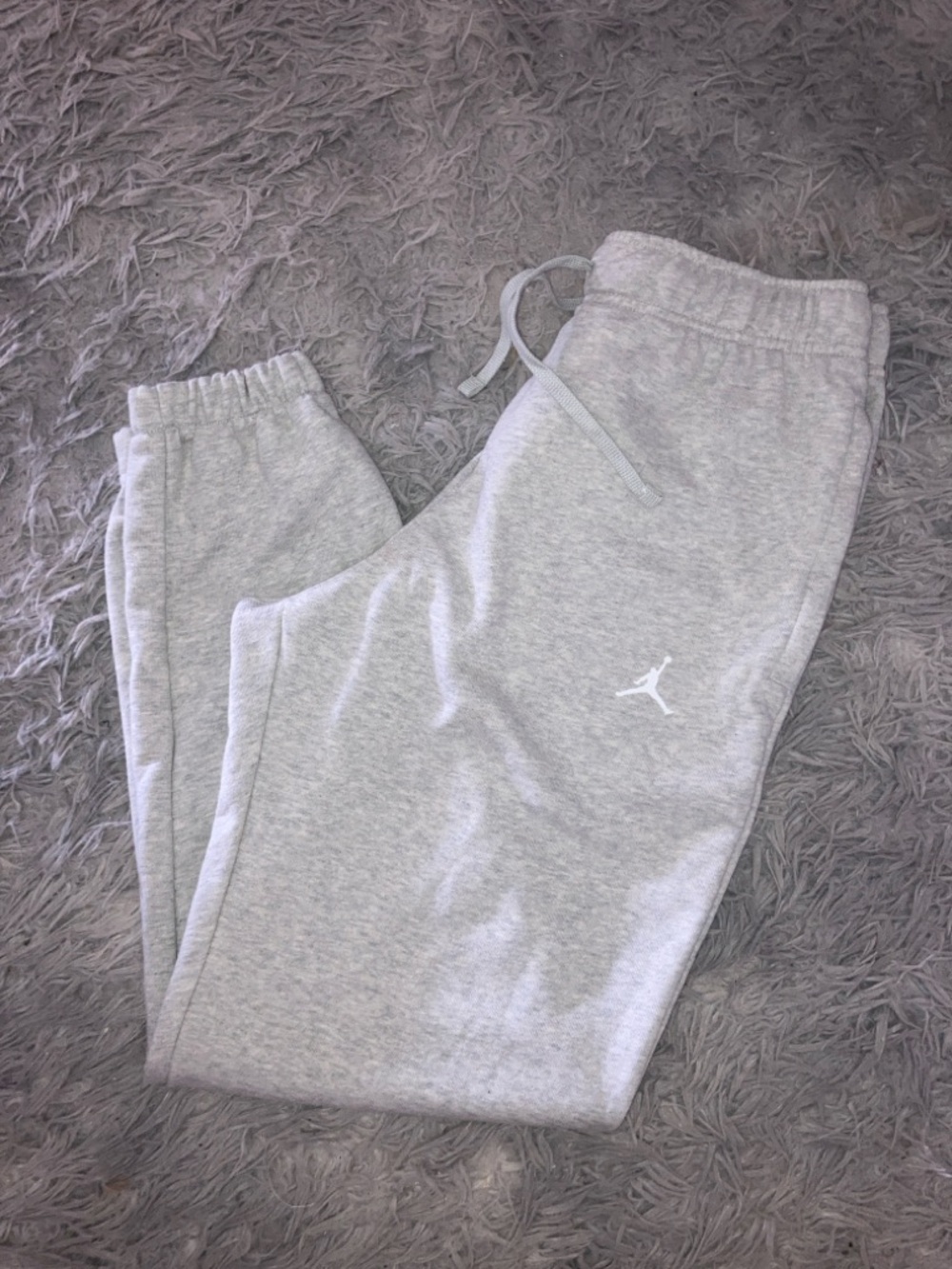 Jordan Light Gray Men’s Fleece Joggers with White Jumpman